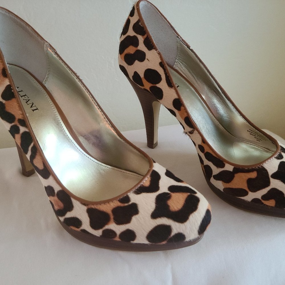 Natural Snow Leopard Shoes